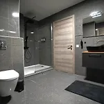 דירה Chic Loft Facing Neo-gothic Church גנט