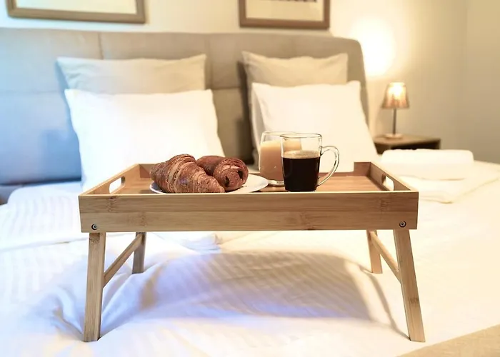 Апартаменти Chic Loft Facing Neo-gothic Church Гент