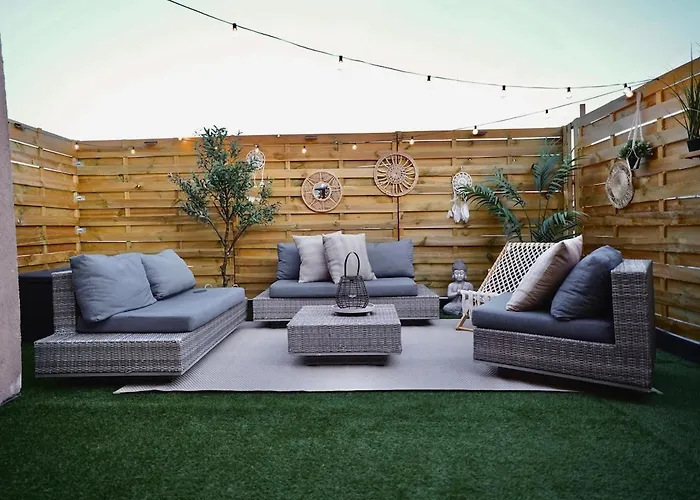 Chic Loft Facing Neo-gothic Church * 헨트